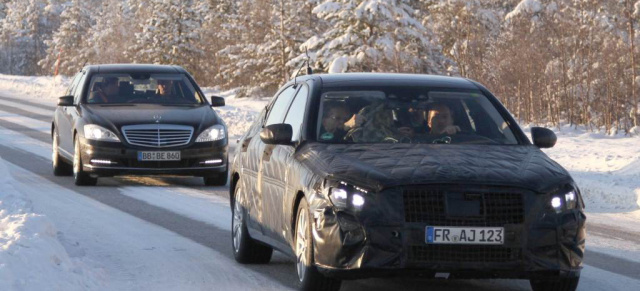 Erlkönig erwischt: Aktuelle Bilder von der kommenden Mercedes S-Klasse: Die gegenwärtige  Mercedes S-Klasse W221 und die kommende Generation der Stuttgarter Oberklasse lassen sich gemeinsam blicken
