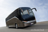 Setra: Ausgezeichnet reisen - ausgezeichnet gestylt: Neue ComfortClass 500 mit red dot award: product design 2013 ausgezeichnet