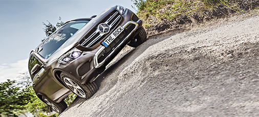 Mercedes-Benz Kundencenter Rastatt baut Offroad-Parcours: Neuer Fahrerlebnis Parcour entsteht in Rastsatt