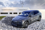 Mercedes eröffnet US-Batteriewerk und zeigt EQS SUV: Ziemlich ungetarnt: offizielle Bilder vom EQS SUV -  innen & außen