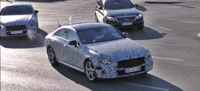 Mercedes-Benz Erlkönig: Spy Shot Video: Mercedes-Benz CLS Erlkönig Konvoi 