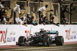 Formel 1 in Bahrain: Hamilton siegt erneut, Grosjean überlebt Horror-Unfall