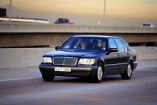 Premiere vor 25 Jahren: Mercedes-Benz S-Klasse W 140: W140 S-Klasse: Mercedes-Benz mit Luxus und Technologie