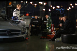 Lustig: Weihnachtsvideo von Mercedes AMG: Wozu der Mercedes SLS AMG GT3 alles gut ist