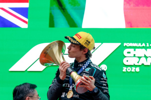 Sternstunde der Silberpfeile – Kimi Antonelli triumphiert beim China-Grand-Prix 2026