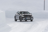 Mercedes-Benz 4 MATIC: 4 für mehr Traktion: Gipfeltreffen mit 4MATIC-Modellen in den schneebedeckten Bergen 