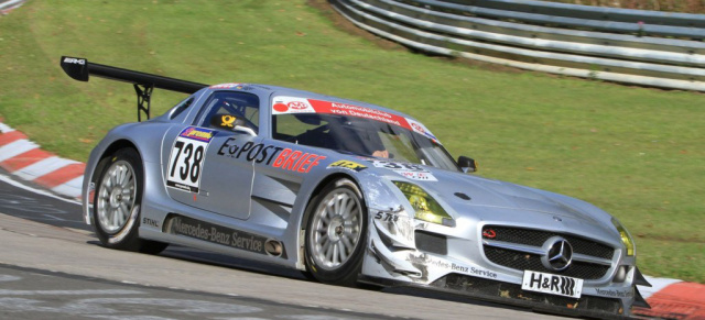 Crash bei SLS AMG GT3 Premiere: Mercedes SLS AMG GT3-Premiere: Bernd Schneider startet furios - dann knallt's! //Fotos: Stefan Baldauf