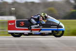 Motorrad-Speed-Weltrekord mit Mercedes-EQ-Power: 456 km/h: Mercedes-Power macht Voxan Wattman zum weltschnellsten Bike