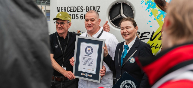 Mercedes-Benz Trucks bricht GUINNESS WORLD RECORDS-Weltrekord mit eActros 600: Titel für die längste rückwärtsgefahrene Strecke mit einem Sattelzug