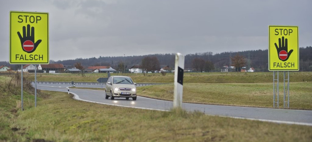 Mercedes-Benz hat was gegen Geisterfahrer: Real Life Safety - das erste Assistenzsystem gegen Falschfahrer