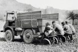 Erntehelfer mit 25 PS: Unimog – Spurbreite passend für den Kartoffelacker